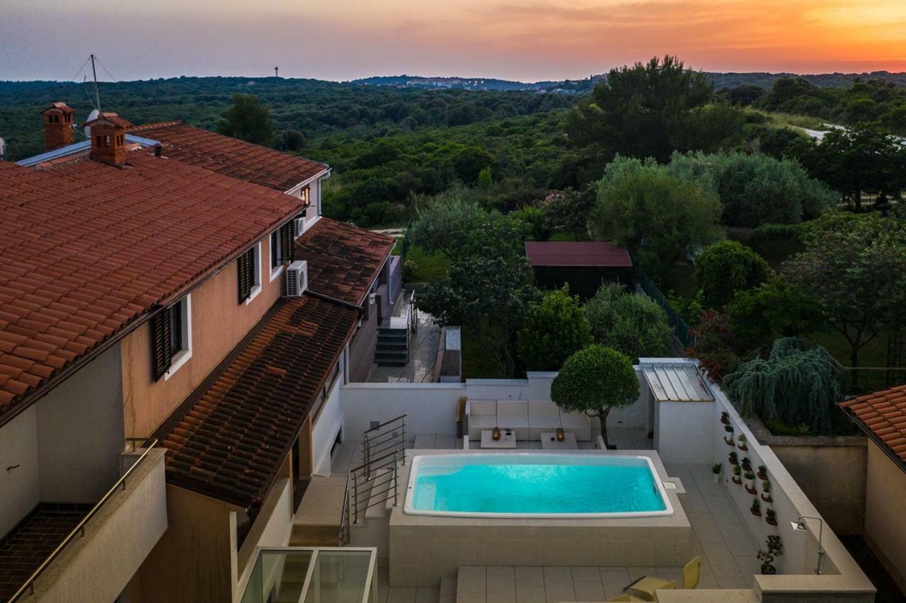 Cave Romane Apartment With Private Pool And Sea View Vinkuran Esterno foto