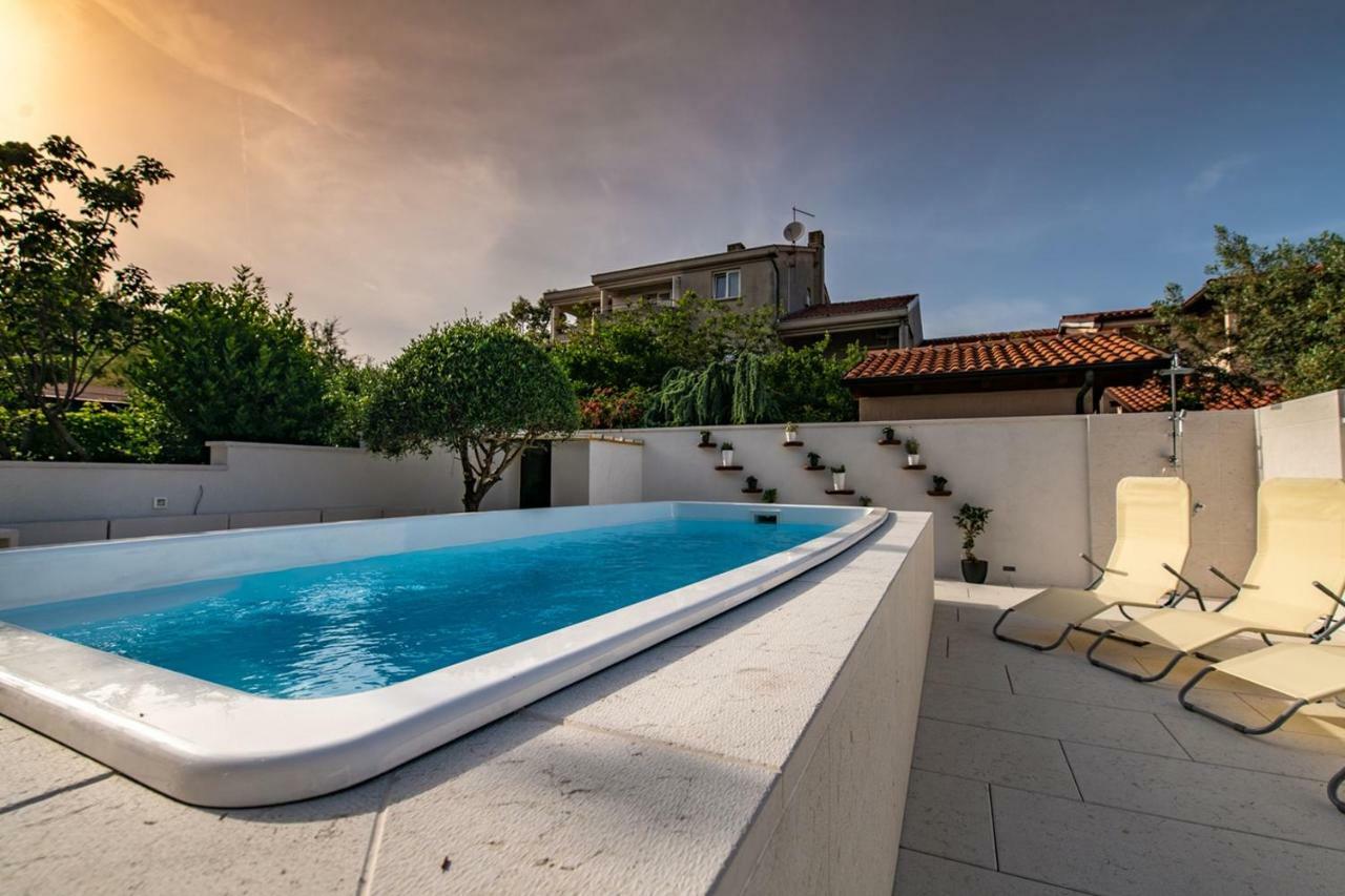 Cave Romane Apartment With Private Pool And Sea View Vinkuran Esterno foto