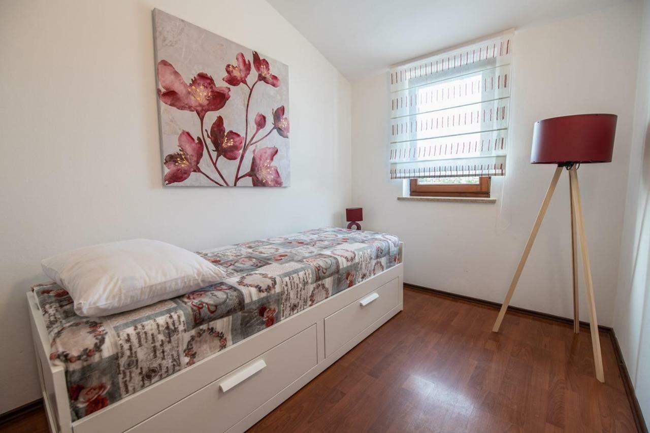 Cave Romane Apartment With Private Pool And Sea View Vinkuran Esterno foto