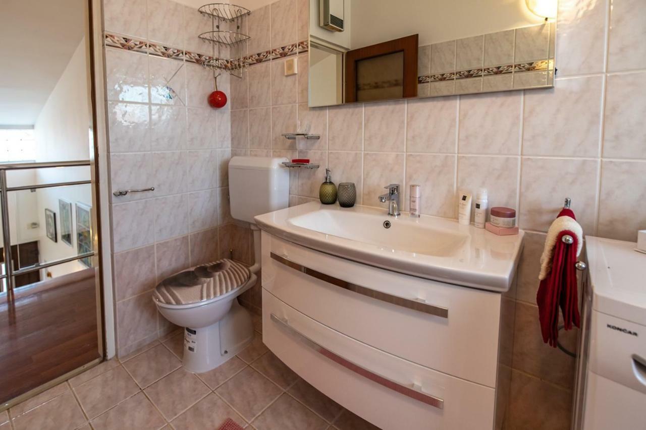 Cave Romane Apartment With Private Pool And Sea View Vinkuran Esterno foto